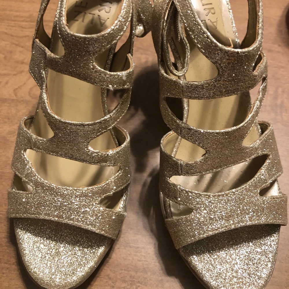 Naturalizer 6.5 M gold Glitter Shoes